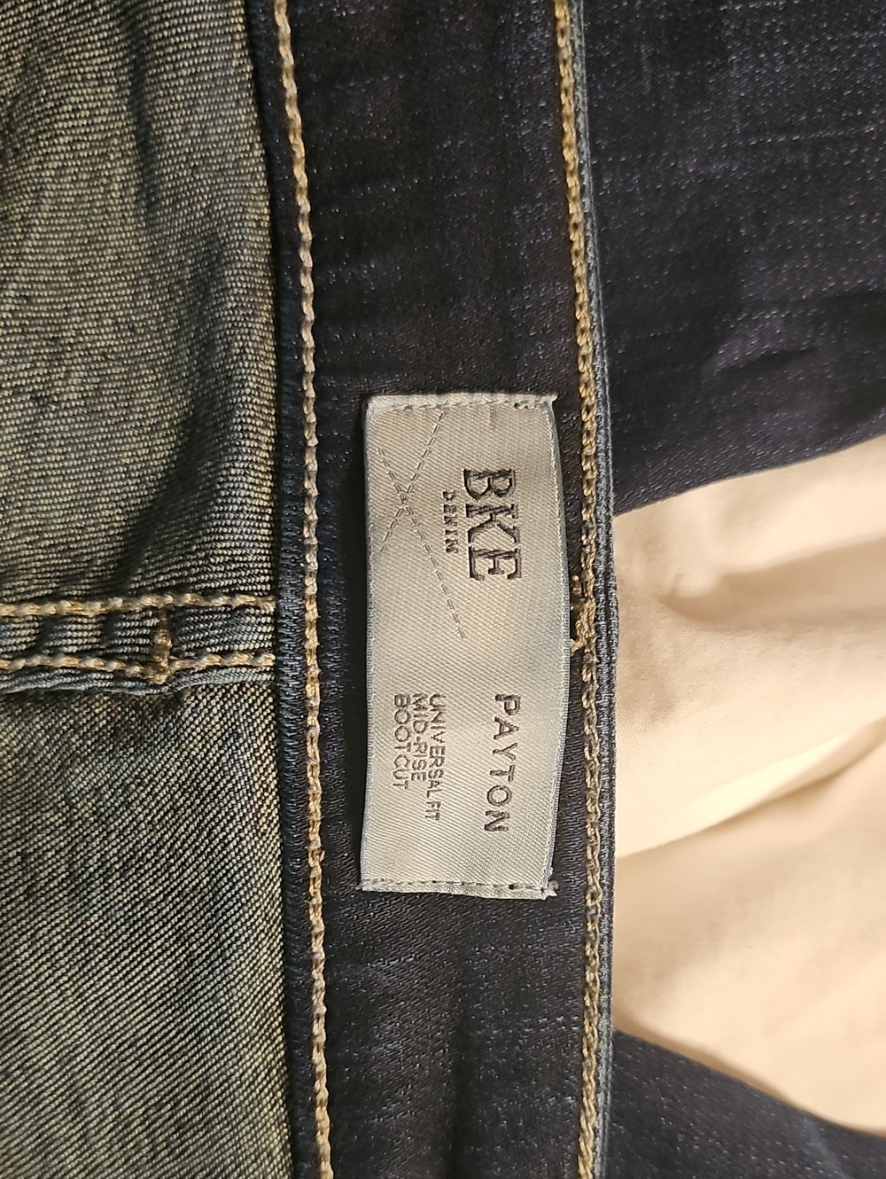 BKE Women's Dark Blue Stretch Jeans with Contrast Stitching - Picture 3 of 6